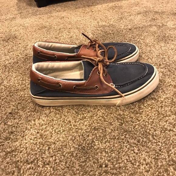 Vintage Faded Glory boat shoes. Fair condition. - Picture 3 of 5
